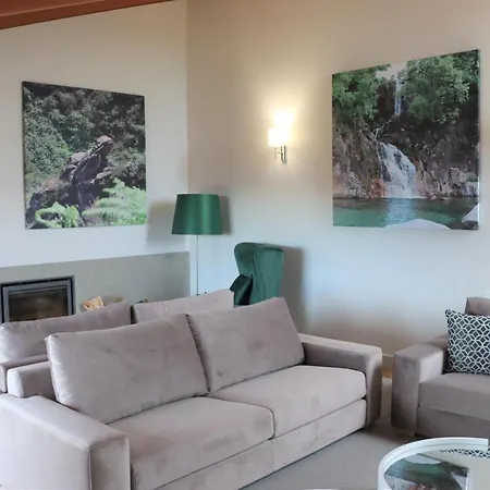 Quinta Da Riba Ma Santa Leocadia (Braga)