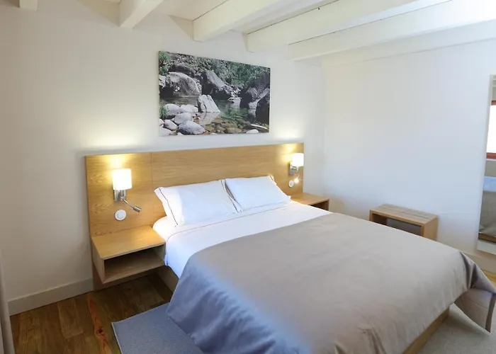 Quinta Da Riba Ma Santa Leocadia (Braga)