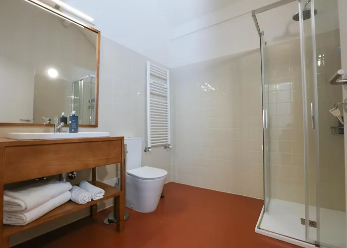 Quinta Da Riba Ma Santa Leocadia (Braga)