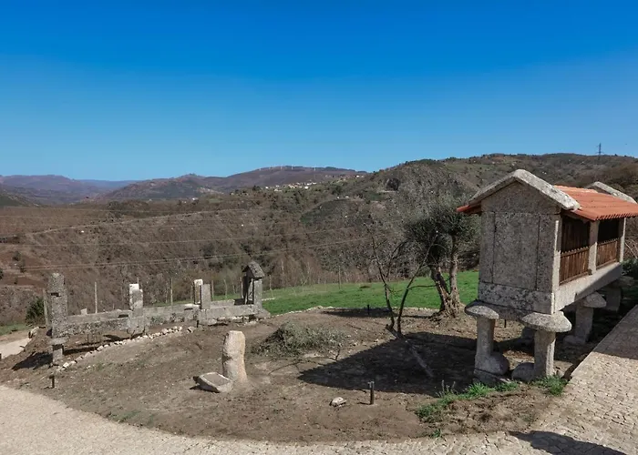 Quinta Da Riba Ma 컨트리하우스